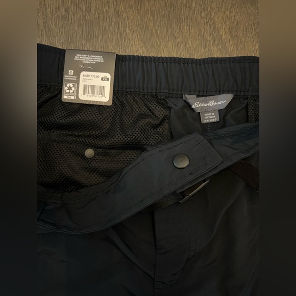NWT Men’s XXL Eddie Bauer Black Shorts - Picture 6 of 10